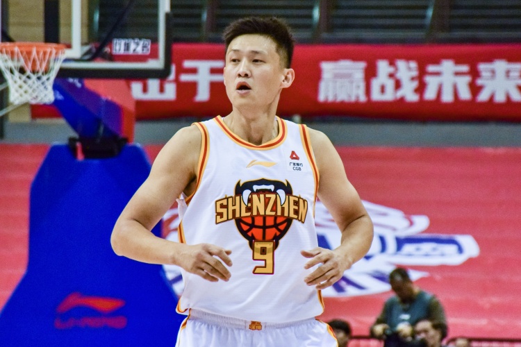 老將盡力了！周鵬8中7高效拿下16分3板1助1斷 正負(fù)值+4全隊(duì)最高